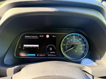 Nissan LEAF 40kWh Tekna Hatchback 5dr Electric Auto (150 ps)