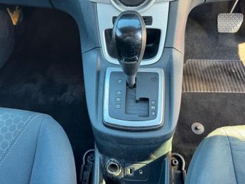 Ford Fiesta 1.4 Zetec Hatchback 5dr Petrol Automatic (154 g/km, 94 bhp)