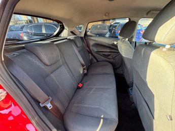 Ford Fiesta 1.4 Zetec Hatchback 5dr Petrol Automatic (154 g/km, 94 bhp)