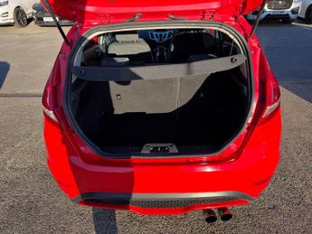 Ford Fiesta 1.4 Zetec Hatchback 5dr Petrol Automatic (154 g/km, 94 bhp)