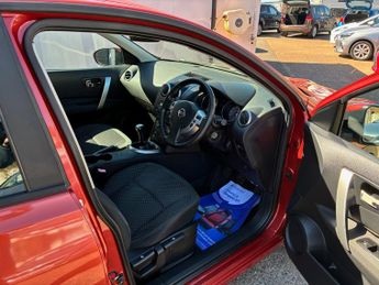 Nissan Qashqai 1.6 Acenta SUV 5dr Petrol Manual 2WD Euro 4 (115 ps)