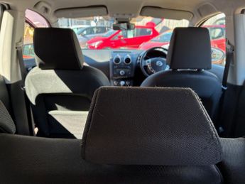 Nissan Qashqai 1.6 Acenta SUV 5dr Petrol Manual 2WD Euro 4 (115 ps)