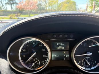 Mercedes-Benz M Class 3.0 ML350 CDI V6 BlueEfficiency Grand Edition SUV 5dr Diesel G-T