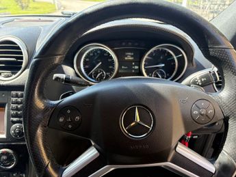 Mercedes-Benz M Class 3.0 ML350 CDI V6 BlueEfficiency Grand Edition SUV 5dr Diesel G-T