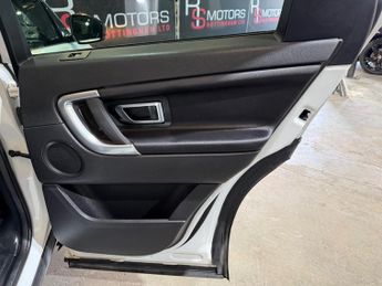 Land Rover Discovery Sport 2.0 TD4 SE Tech SUV 5dr Diesel Auto 4WD Euro 6 (s/s) (180 ps)