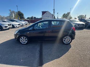 Vauxhall Corsa 1.4i 16v Design Hatchback 5dr Petrol Automatic (a/c) (158 g/km, 