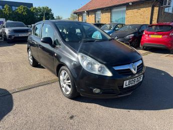 Vauxhall Corsa 1.4i 16v Design Hatchback 5dr Petrol Automatic (a/c) (158 g/km, 