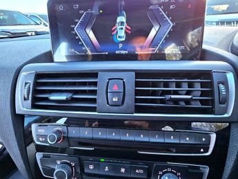 BMW 1 Series 118i -SPORTS-1.6L PETROL-AUTOMATIC-APPLE CARPLAY-ULEZ/CAZ PASS-F