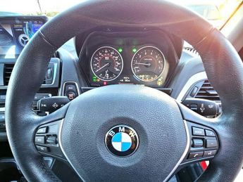 BMW 1 Series 118i -SPORTS-1.6L PETROL-AUTOMATIC-APPLE CARPLAY-ULEZ/CAZ PASS-F