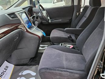Toyota Vellfire 8 Seater- 2.4L PETROL-ULEZ/CAZ PASS-FREE 42MONTHS GOLD WARRANTY 