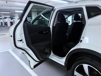 Nissan Qashqai 1.2 DIG-T n-tec+ SUV 5dr Petrol XTRON 2WD Euro 6 (s/s) (115 ps)