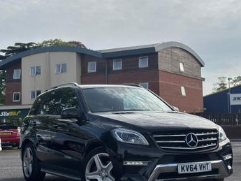 Mercedes M Class 3.0 ML350 V6 BlueTEC AMG Line SUV 5dr Diesel G-Tronic 4WD Euro 6