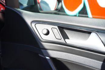 Volkswagen Golf 2.0 TSI BlueMotion Tech R Estate 5dr Petrol DSG 4MOTION Euro 6 (