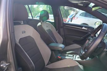 Volkswagen Golf 2.0 TSI BlueMotion Tech R Estate 5dr Petrol DSG 4MOTION Euro 6 (