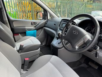 Hyundai i800 2.5 CRDi SE MPV 5dr Diesel Auto Euro 6 (170 ps)