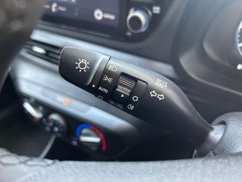 Hyundai Bayon 1.0 T-GDi MHEV SE Connect SUV Petrol Hybrid DCT Euro 6 (s/s) (10