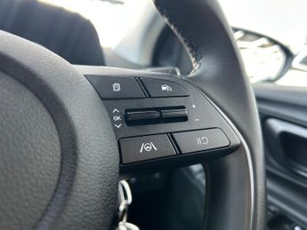Hyundai Bayon 1.0 T-GDi MHEV SE Connect SUV Petrol Hybrid DCT Euro 6 (s/s) (10
