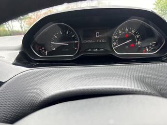 Peugeot 208 1.2 PureTech GT Line Hatchback 3dr Petrol Manual Euro 6 (s/s) (1