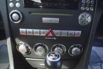 Mercedes-Benz SLK 1.8 SLK200 Kompressor Convertible 2dr Petrol Automatic (211 g/km