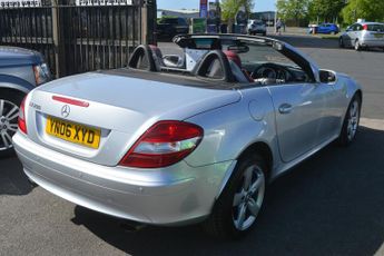 Mercedes-Benz SLK 1.8 SLK200 Kompressor Convertible 2dr Petrol Automatic (211 g/km