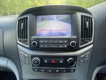 Hyundai i800 2.5 CRDi SE Nav MPV 5dr Diesel Auto Euro 6 (170 ps)