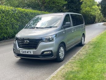 Hyundai i800 2.5 CRDi SE Nav MPV 5dr Diesel Auto Euro 6 (170 ps)