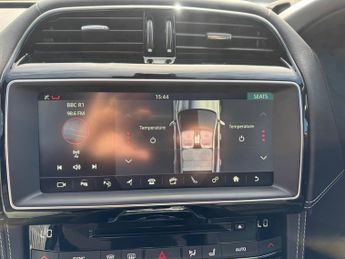 Jaguar F-Pace 3.0 D300 V6 S SUV 5dr Diesel Auto AWD Euro 6 (s/s) (300 ps)