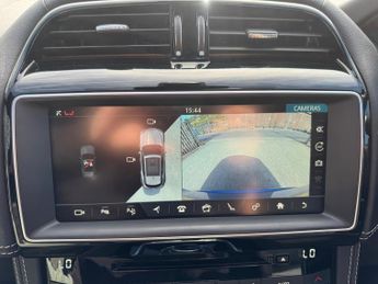Jaguar F-Pace 3.0 D300 V6 S SUV 5dr Diesel Auto AWD Euro 6 (s/s) (300 ps)