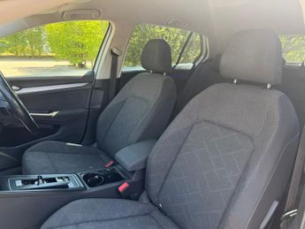 Volkswagen Golf 1.5 eTSI MHEV Life Hatchback 5dr Petrol Hybrid DSG Euro 6 (s/s) 