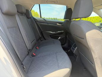 Volkswagen Golf 1.5 eTSI MHEV Life Hatchback 5dr Petrol Hybrid DSG Euro 6 (s/s) 