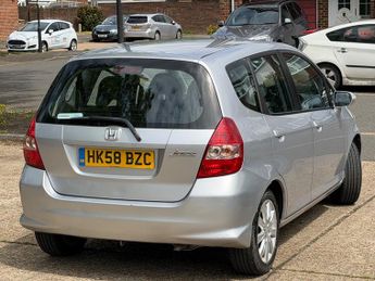 Honda Jazz 1.4 i-DSI SE Hatchback 5dr Petrol CVT-7 (139 g/km, 82 bhp)