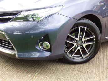 Toyota Auris 1.8 VVT-h Icon Plus CVT Euro 5 (s/s) 5dr