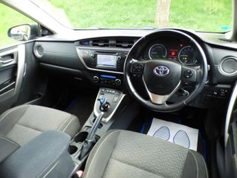Toyota Auris 1.8 VVT-h Icon Plus CVT Euro 5 (s/s) 5dr