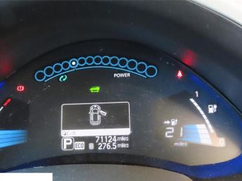 Nissan LEAF 24kWh Acenta Hatchback 5dr Electric Auto (107 bhp)