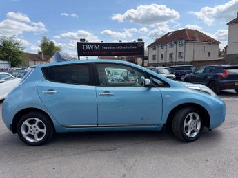 Nissan LEAF 24kWh Acenta Hatchback 5dr Electric Auto (107 bhp)