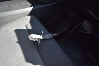 Peugeot E-EXPERT 75kWh Professional Standard Panel Van Auto MWB 6dr (7.4kW Charge