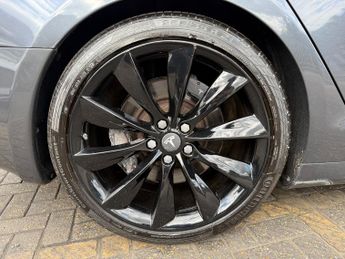Tesla Model S 90D (Dual Motor) Hatchback 5dr Electric Auto 4WD (417 bhp)