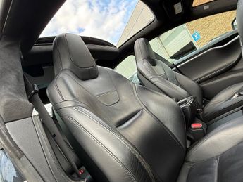 Tesla Model S 90D (Dual Motor) Hatchback 5dr Electric Auto 4WD (417 bhp)