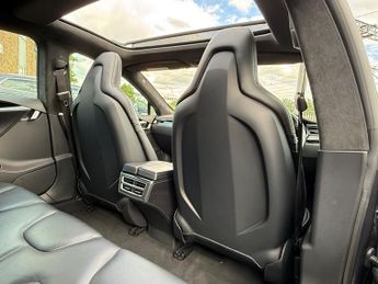 Tesla Model S 90D (Dual Motor) Hatchback 5dr Electric Auto 4WD (417 bhp)