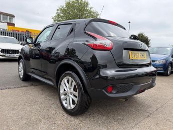Nissan Juke 1.6 N-Connecta SUV 5dr Petrol XTRON Euro 6 (117 ps)