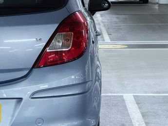 Vauxhall Corsa 1.4i 16v Club Hatchback 5dr Petrol Automatic (158 g/km, 89 bhp)