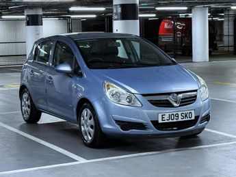 Vauxhall Corsa 1.4i 16v Club Hatchback 5dr Petrol Automatic (158 g/km, 89 bhp)