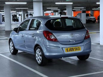 Vauxhall Corsa 1.4i 16v Club Hatchback 5dr Petrol Automatic (158 g/km, 89 bhp)
