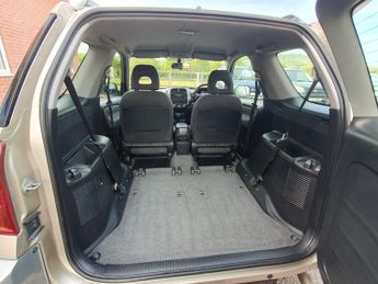 Toyota RAV4 2.0 VVT-i XT3 SUV 3dr Petrol Automatic 4WD (218 g/km, 147 bhp)  