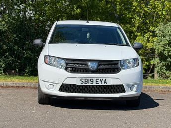Dacia Sandero 1.0 SCe Essential Hatchback 5dr Petrol Manual Euro 6 (75 ps)