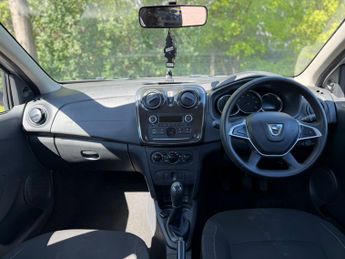 Dacia Sandero 1.0 SCe Essential Hatchback 5dr Petrol Manual Euro 6 (75 ps)