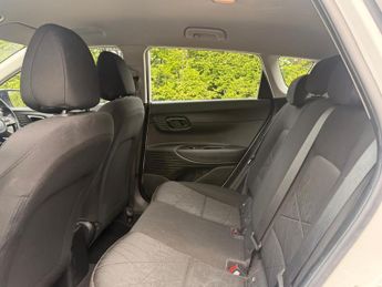 Hyundai Bayon 1.0 T-GDi MHEV SE Connect SUV 5dr Petrol Hybrid DCT Euro 6 (s/s)