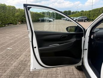 Hyundai Bayon 1.0 T-GDi MHEV SE Connect SUV 5dr Petrol Hybrid DCT Euro 6 (s/s)