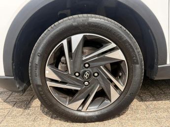 Hyundai Bayon 1.0 T-GDi MHEV SE Connect SUV 5dr Petrol Hybrid DCT Euro 6 (s/s)