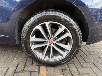 Jaguar F-Pace 2.0 D180 R-Sport SUV 5dr Diesel Auto AWD Euro 6 (s/s) (180 ps)